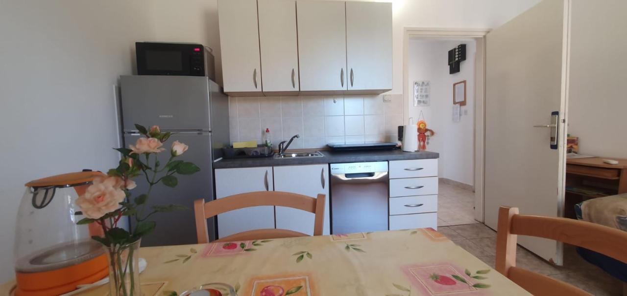 נייביצה Apartmani Sonia מראה חיצוני תמונה
